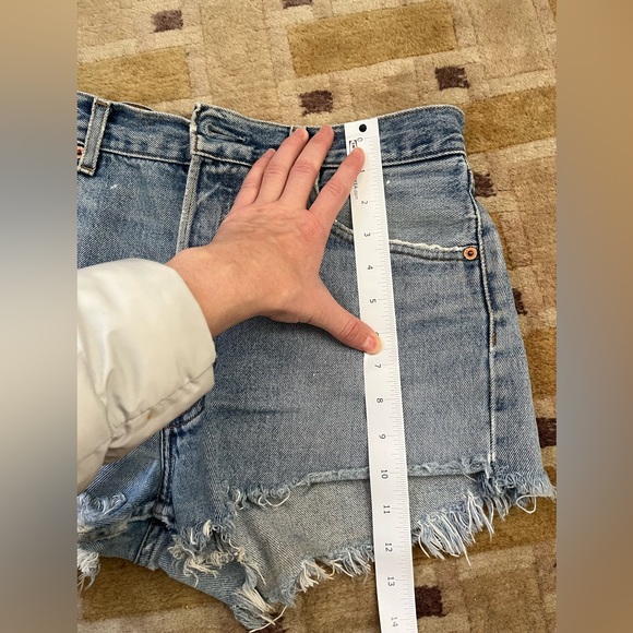 Vintage Levi’s fly button Jean shorts - Picture 9 of 11